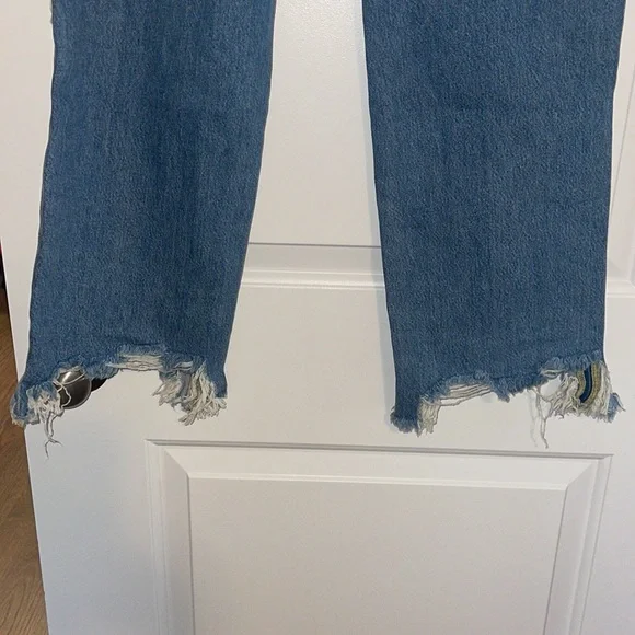 Free People Distressed Blue Jeans - Picture 7 of 11